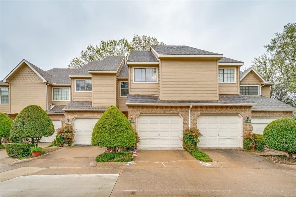 408 Oak Leaf Dr