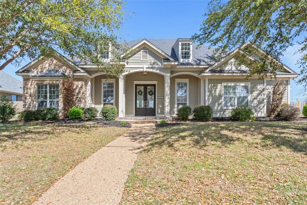 5613 Plantation Dr