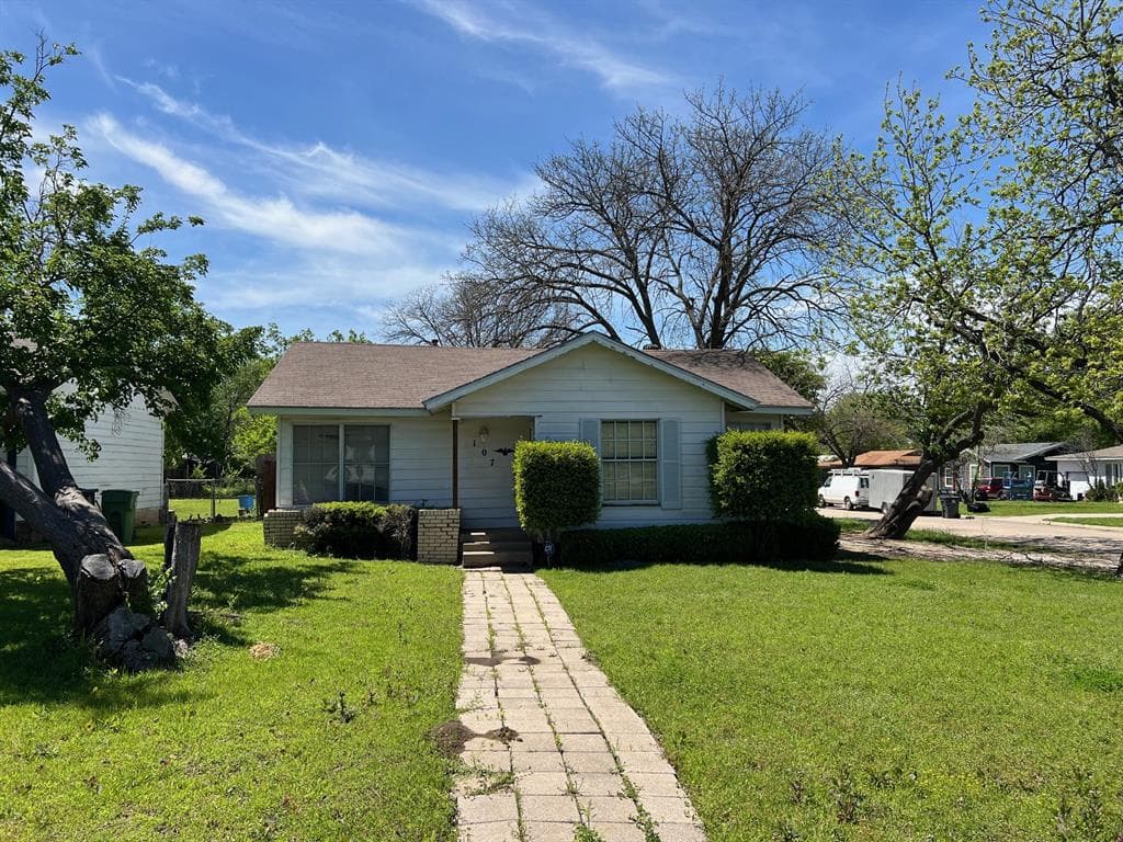 107 Bird Dr