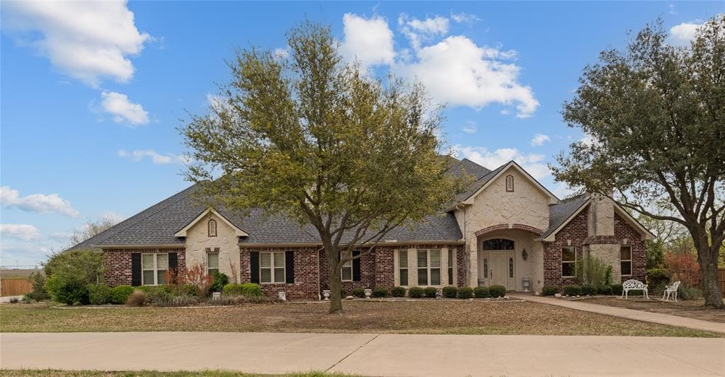 1101 Bentbrook Ln