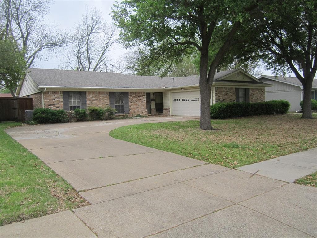 917 Sandalwood Ave