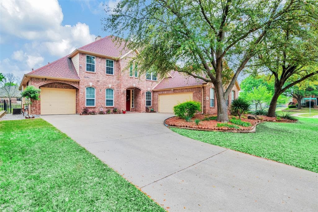 7406 Spicewood Dr