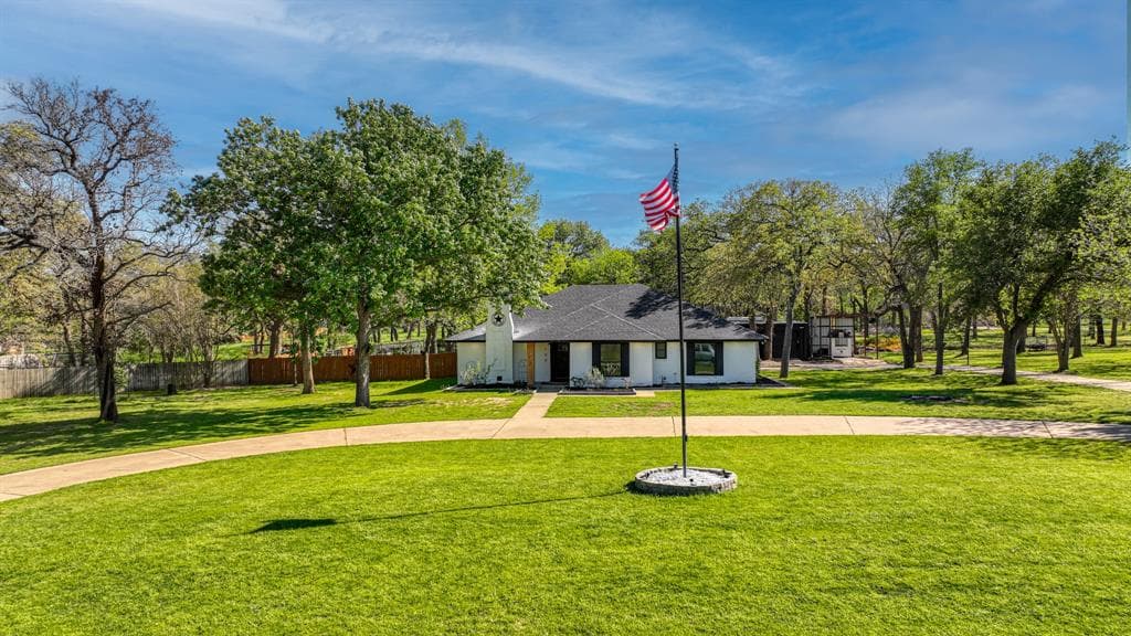 108 Meandering Way