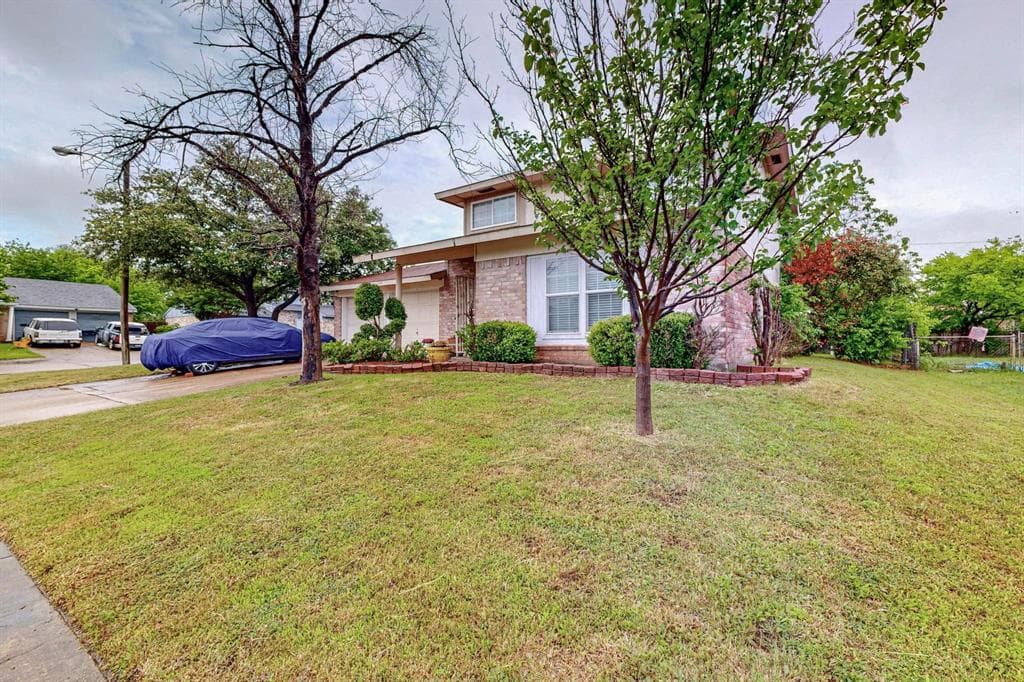 1318 S San Saba St