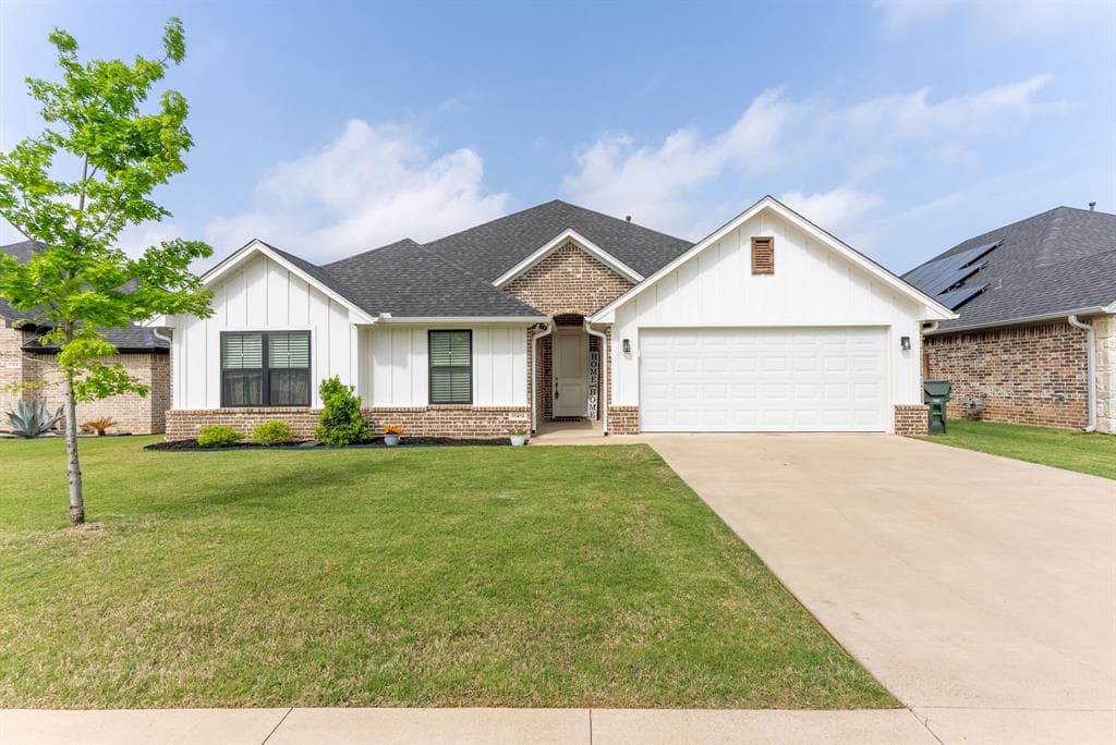 11412 Lindsey Garden Dr