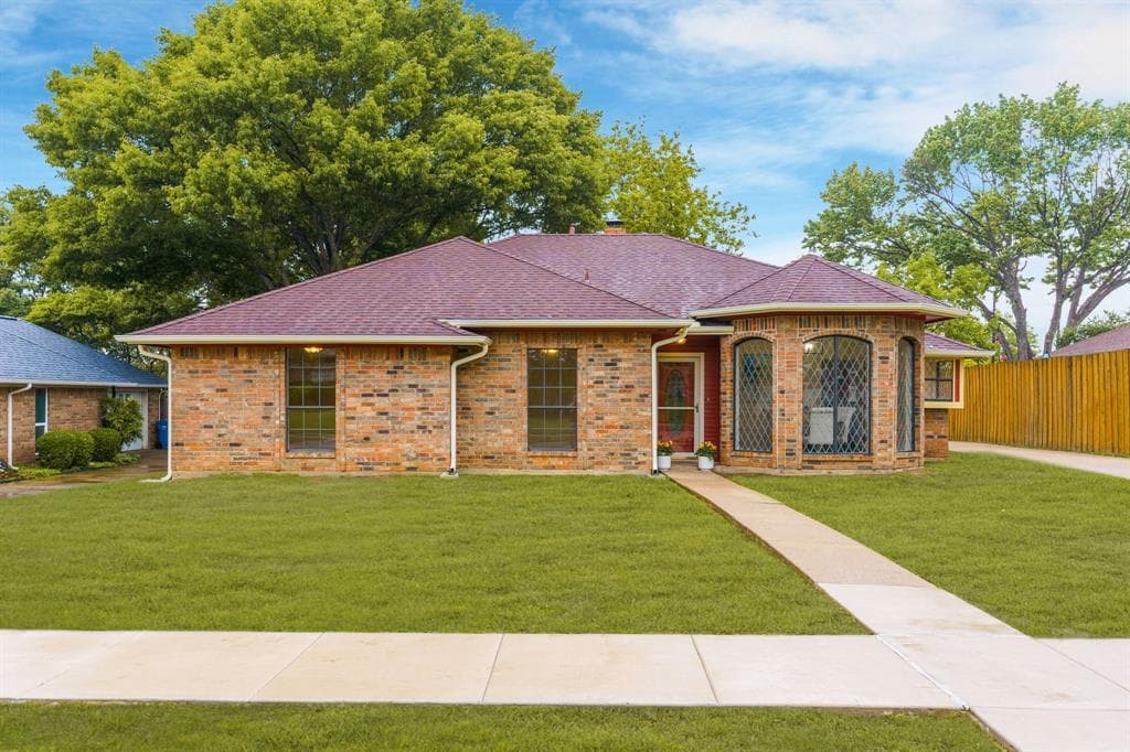 732 Eagle Dr