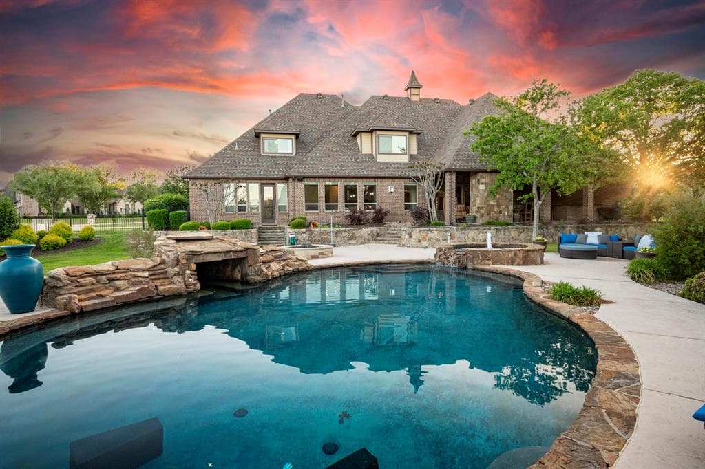 1121 Tate Ln