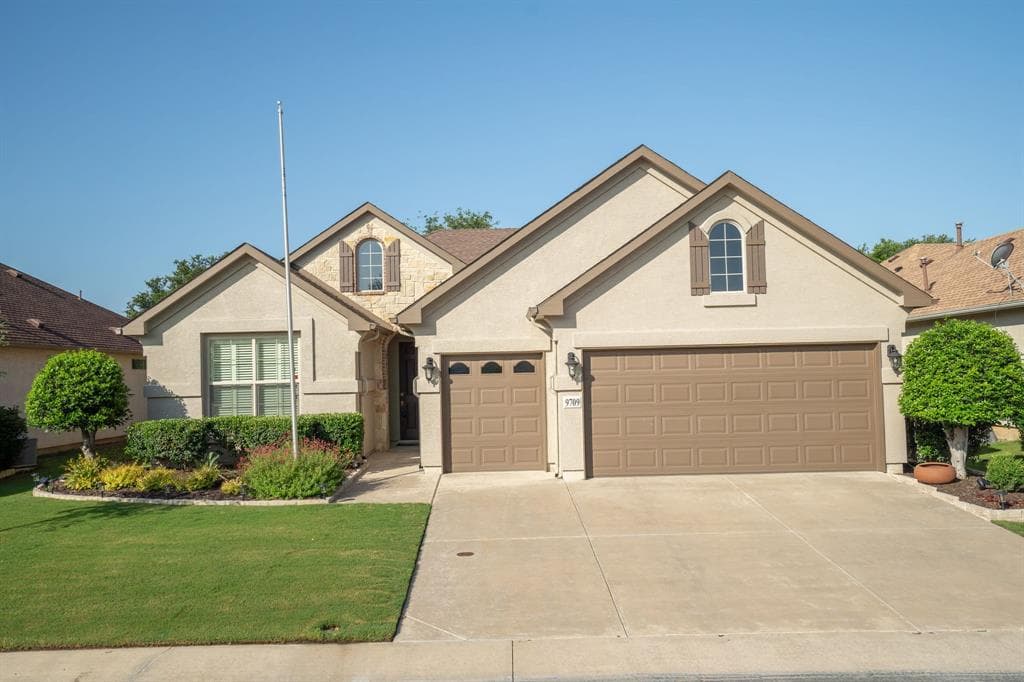 9709 Rivercrest Dr