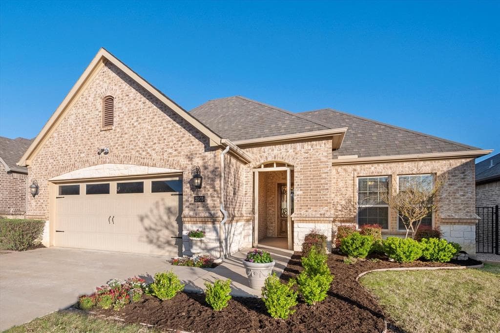2903 Ervin Way