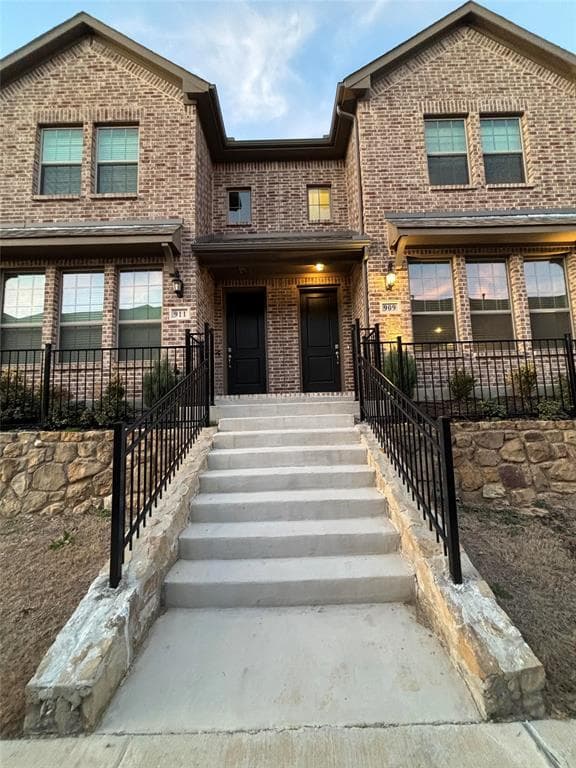 909 Suma Dr