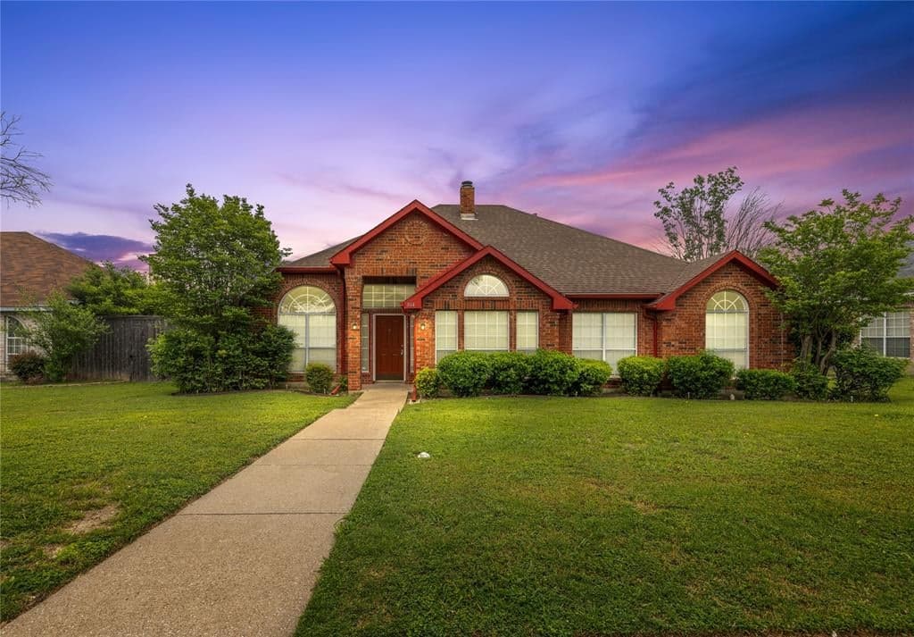 804 Bridle Dr