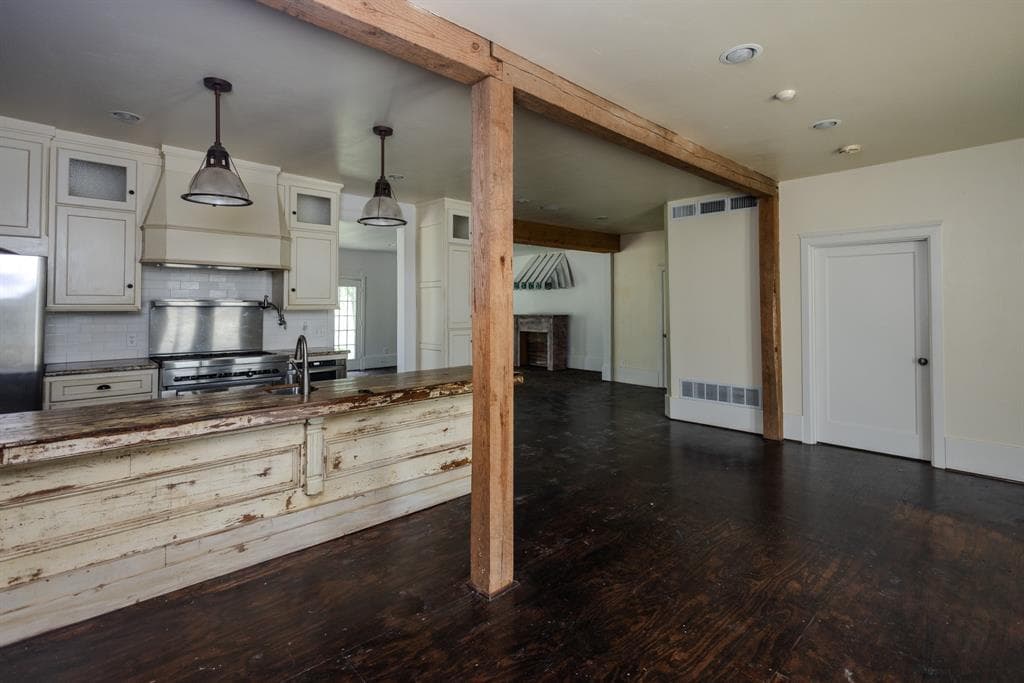13268 State Highway 110 N