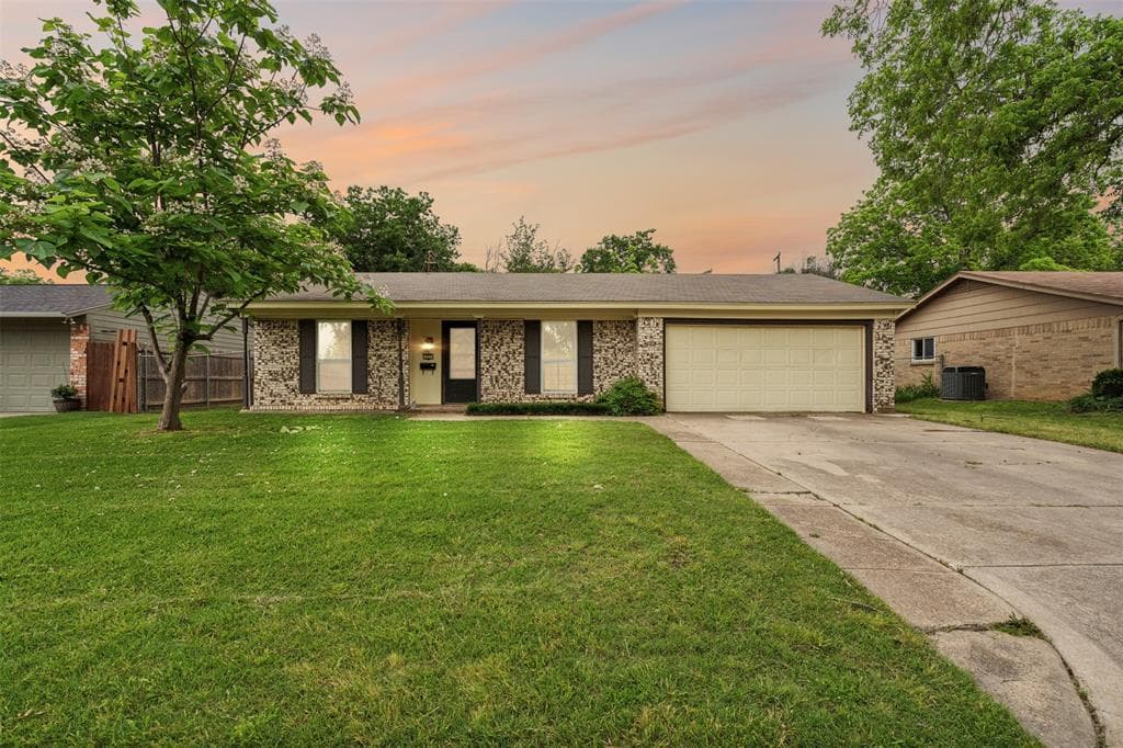 225 Nw Wintercrest Rd