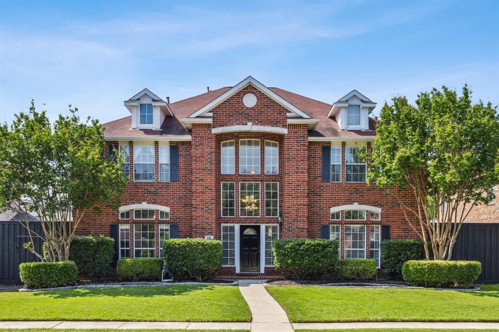 810 Ashwood Dr