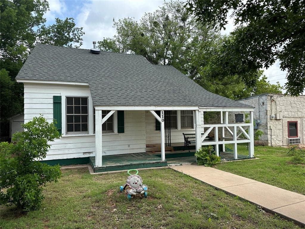 110 College Dr