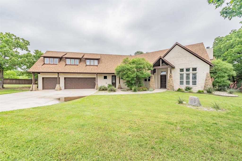 165 Oakwood Creek Ln