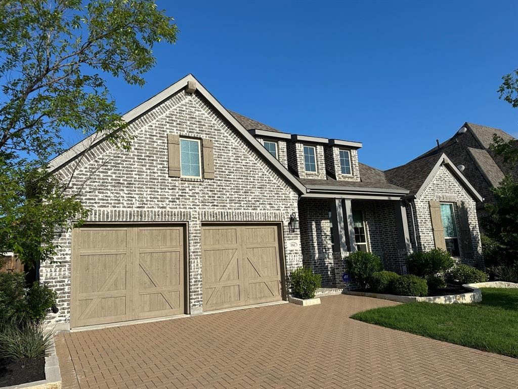 1041 Brookfield Dr