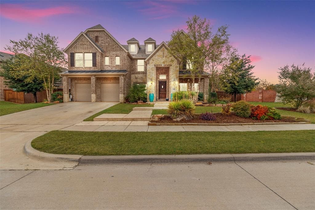 11800 Alexandria Dr