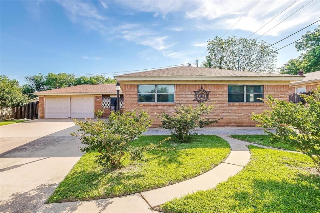 6005 Wheaton Dr