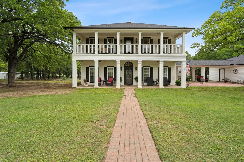 166 Private Road 3454