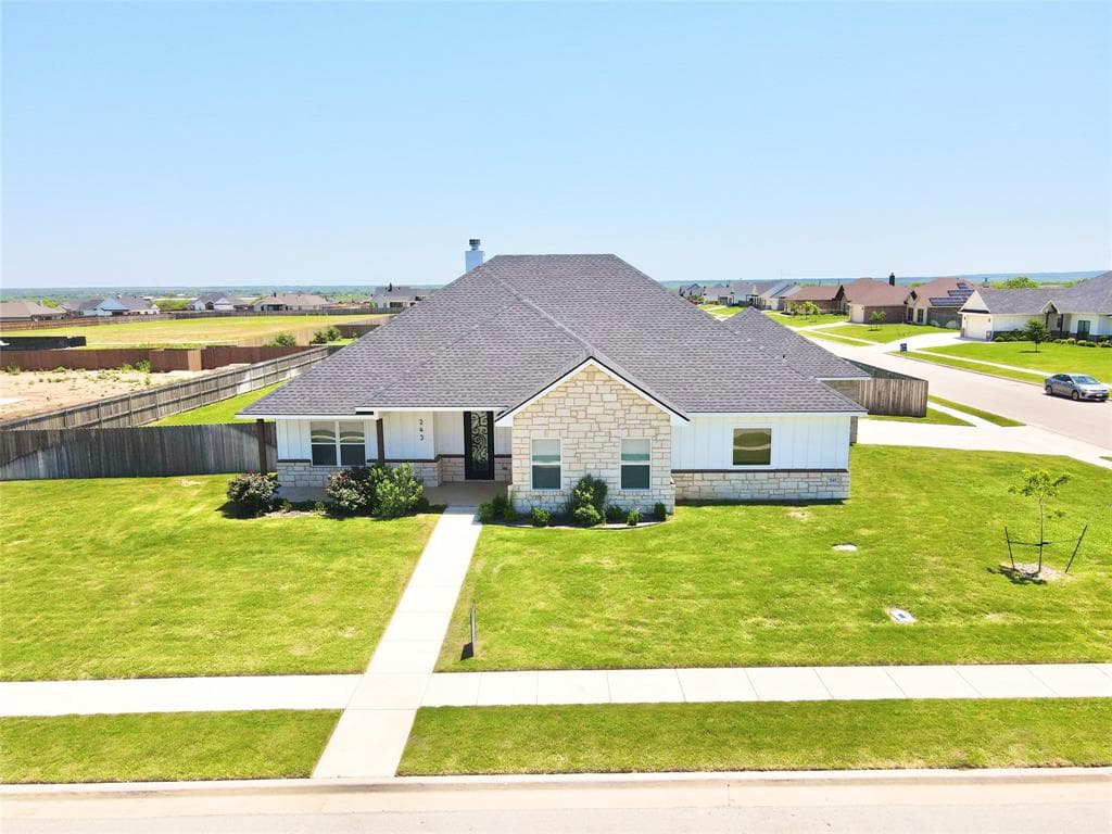 243 Embraer Rd
