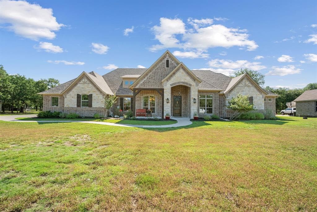 341 Sugartree Cir