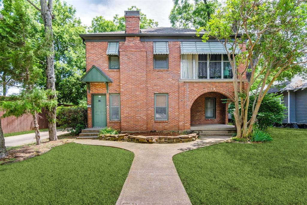 114 S Waverly Dr
