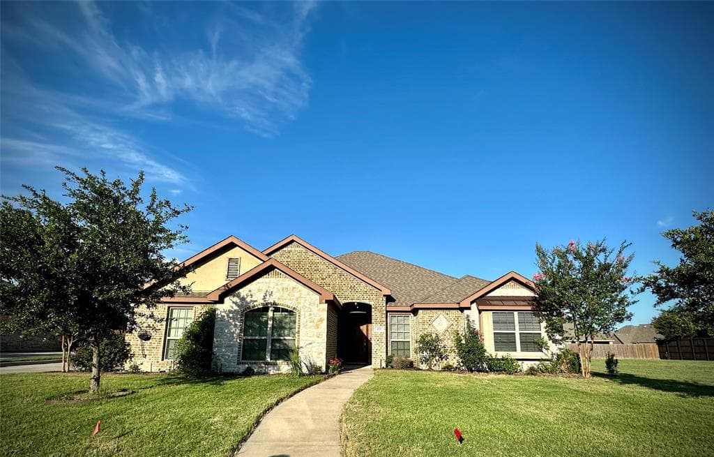 223 Nocona Dr