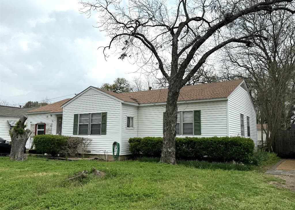406 Collins Dr