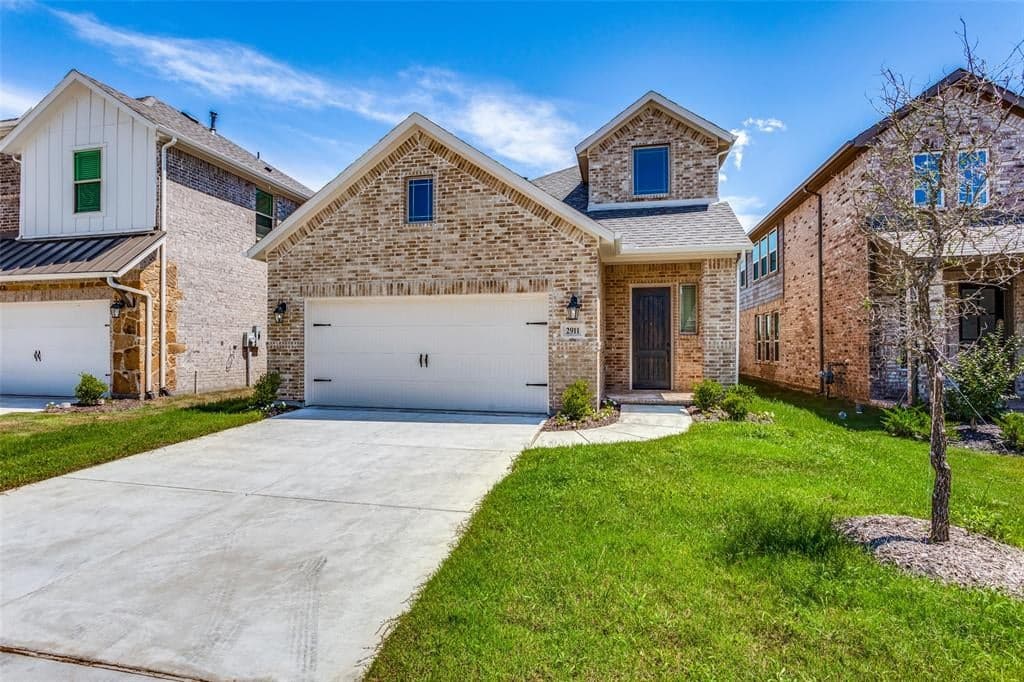 2911 Woodland Ct