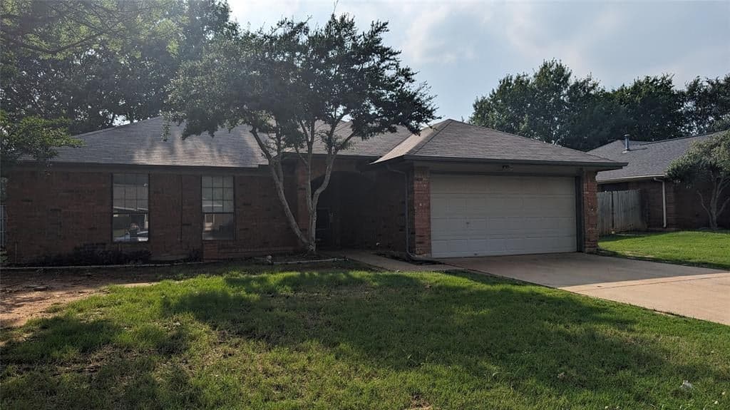 2706 Parkview Dr