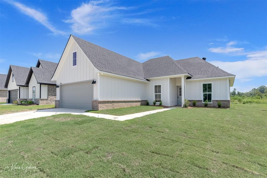 5024 Falcon Bay Dr