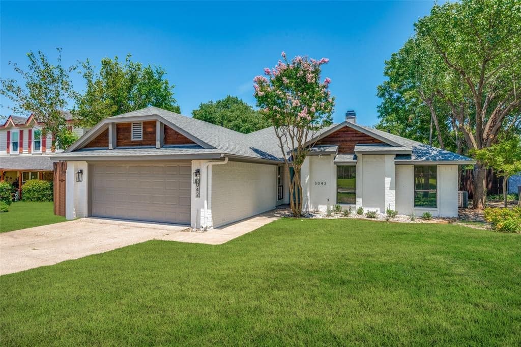 3042 Rambling Dr