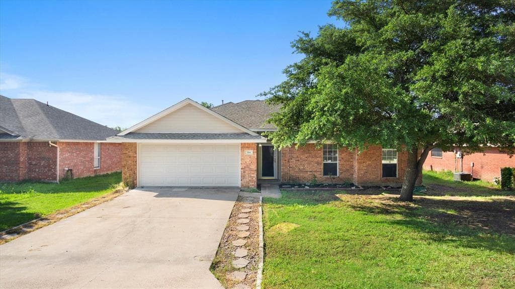 304 Fairfield Ln