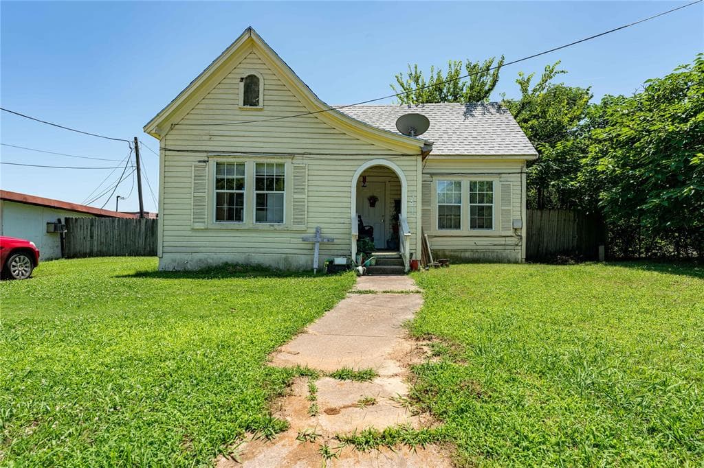 341 Graham St