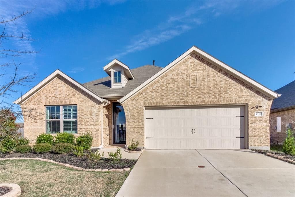 4256 Calla Dr