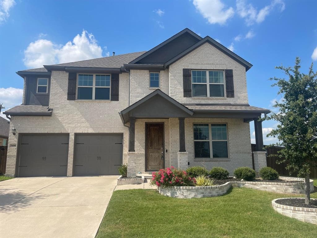 5400 Mustang Ln