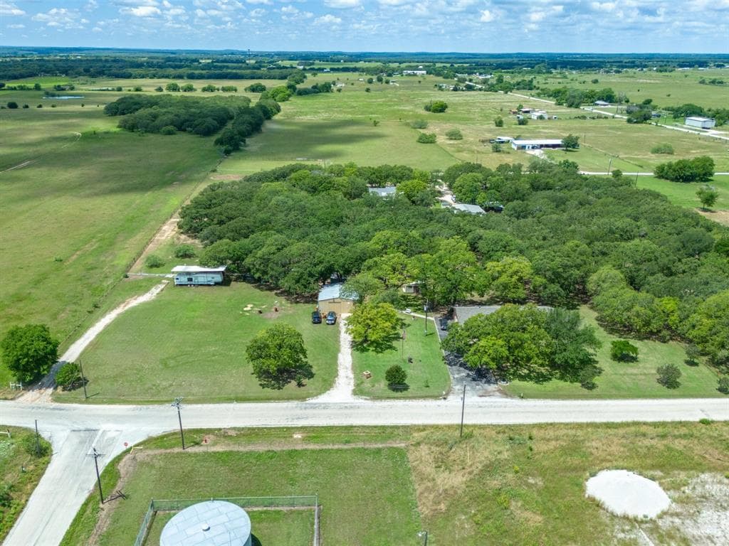830 County Road 1550