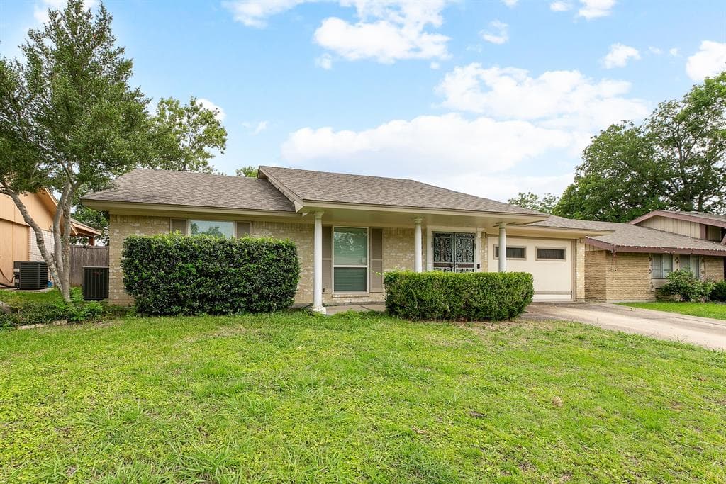 4809 Wildbriar Dr