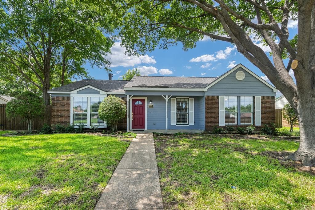 880 Bitternut Dr