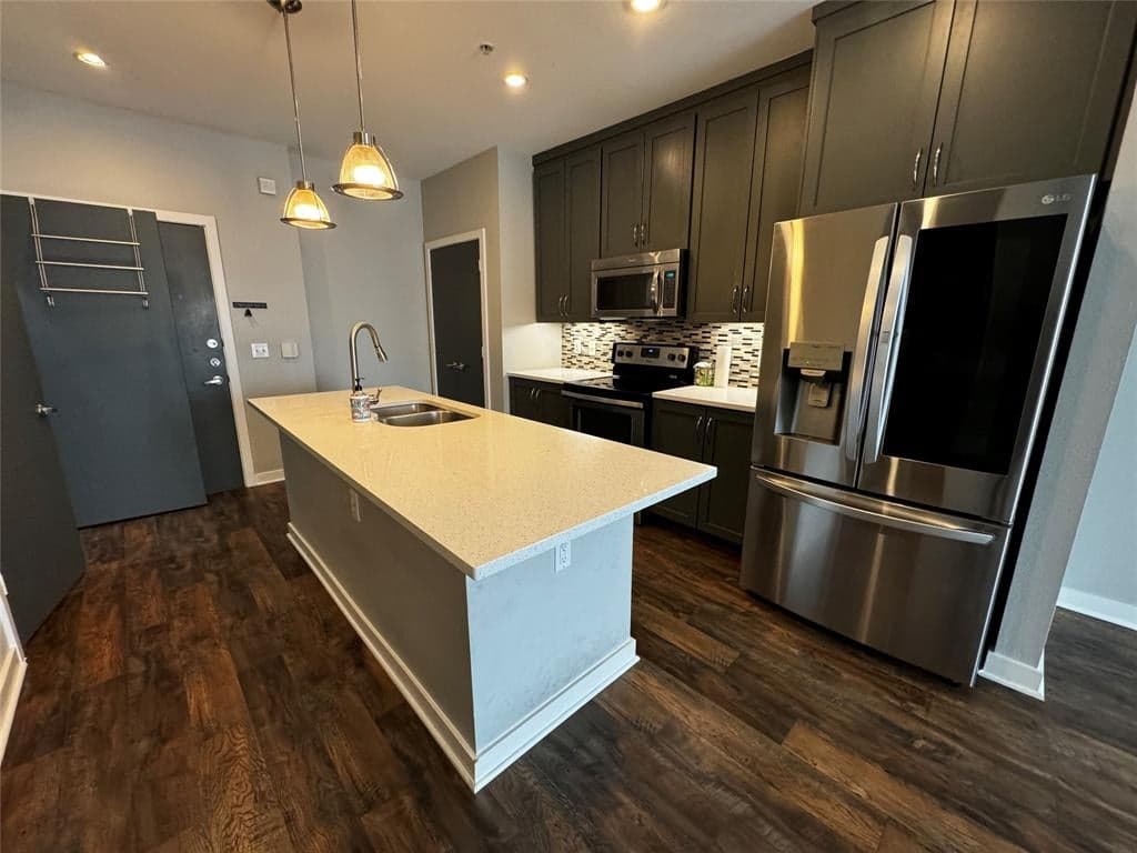5609 Smu Blvd Apt 402