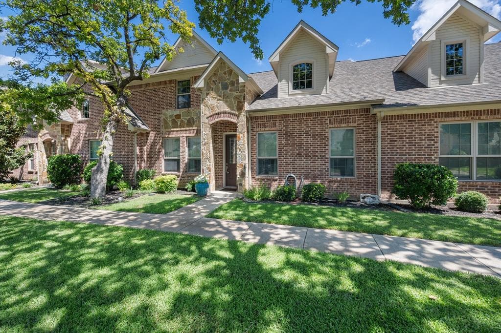 5224 Park Dr