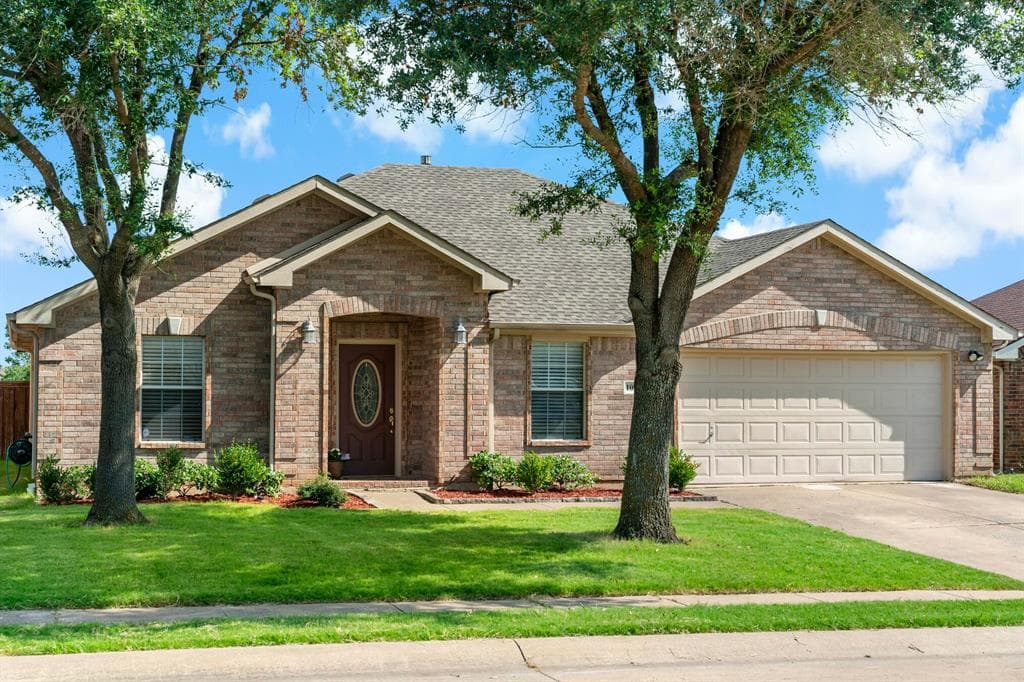 1004 Warren Dr