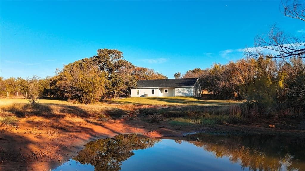 1421 County Road 913