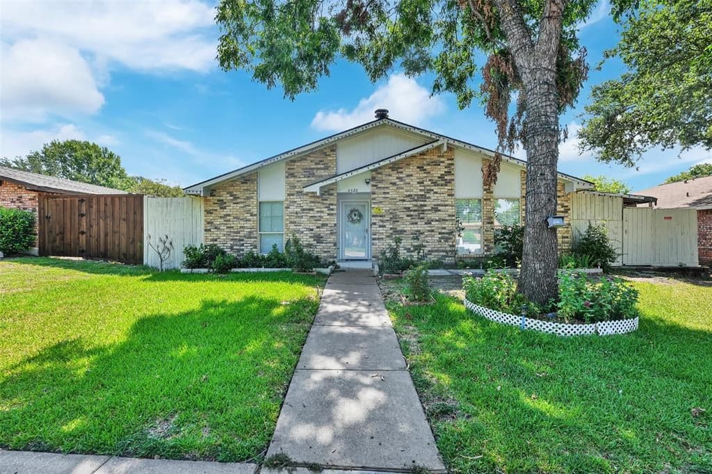 6326 Mccartney Ln