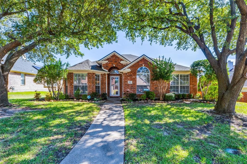 215 Pelican Cove Dr