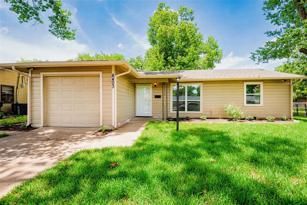 8403 Glen Regal Dr