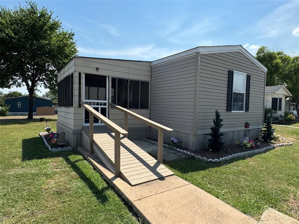77 Glen Knoll Dr