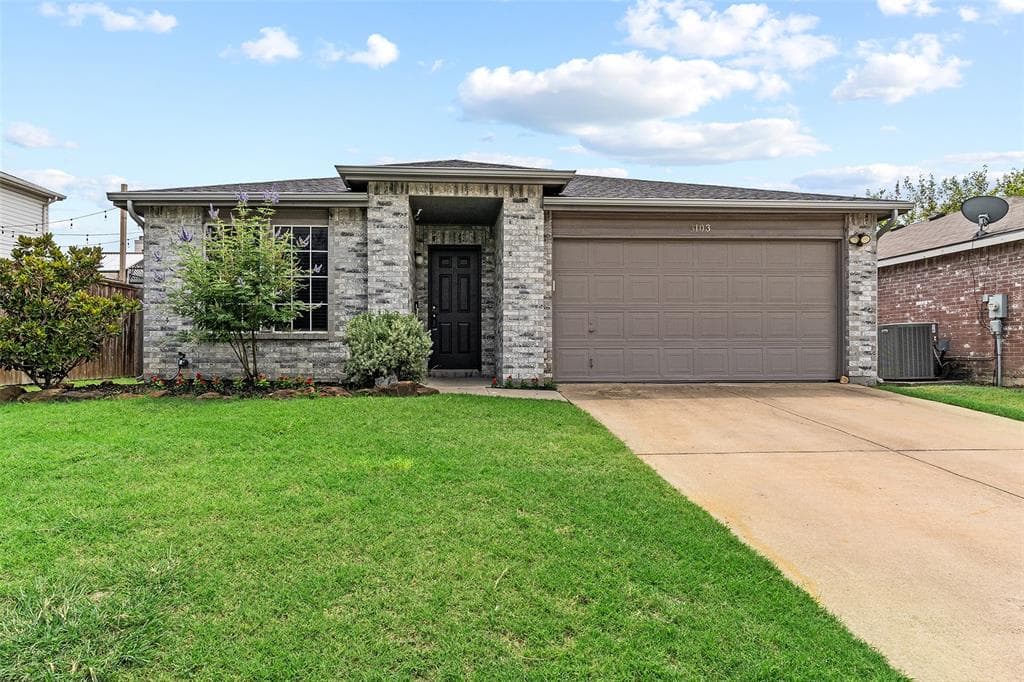 3103 Valley Crest Dr