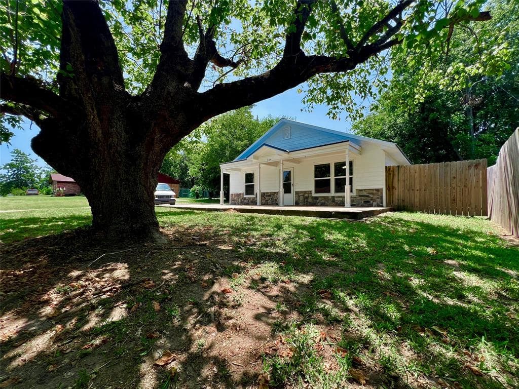 Main property image